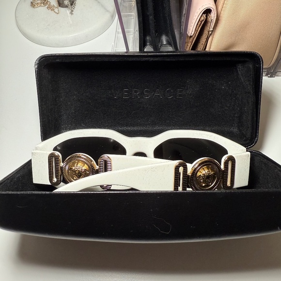 VERSACE white womans sunglasses - Picture 3 of 9